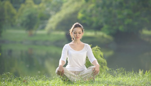 Kegiatan Meditasi Terbuka Dapat Diikuti Oleh Siapa Saja